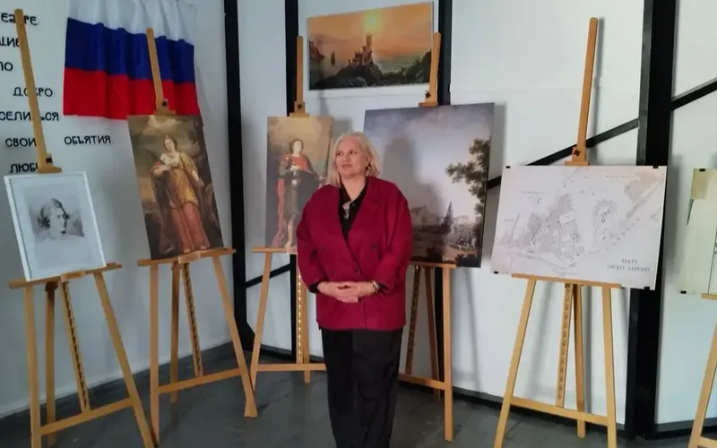 В Скадовске открылась историко-художественная выставка «Общая история — общее будущее»