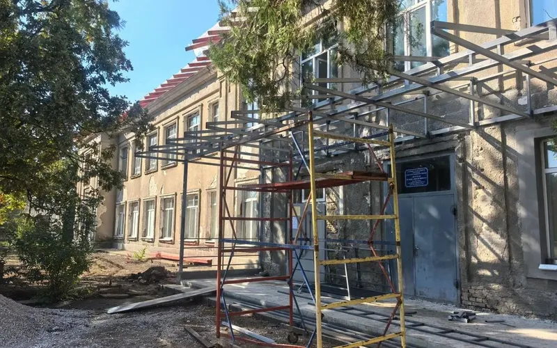 В текущем году стартовал капитальный ремонт детской музыкальной школы в пгт. Аскания-Нова в рамках национального прое...